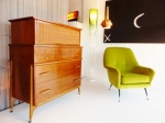 American Mid-Century Chest of drawers in Walnut
Beautifully presented
Fully restored
