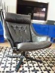 Authentic & Rare Model Falcon Armchair in grey aniline leather