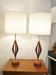 Pair of American Mid-Century table lamps
circa 1960 - walnut & metal
Fully restored + new shade and wiring
