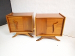 Pair of side cabinets
Original 1950&#39;s
American Walnut
Origin: USA
Fully restored